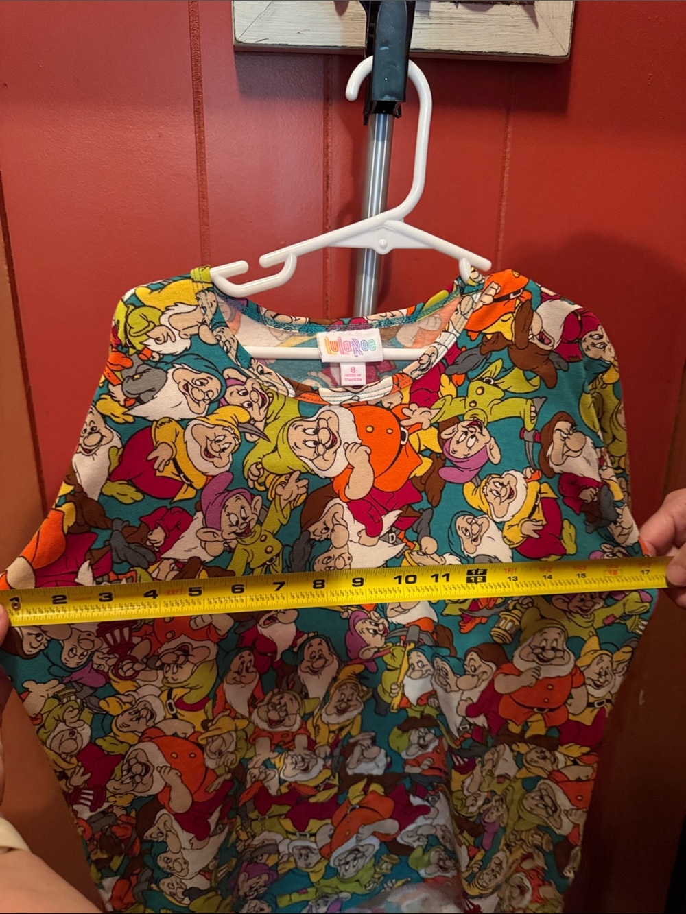 LuLaRoe Girl’s Size 8 Seven Dwarves Shirt - Picture 6 of 9
